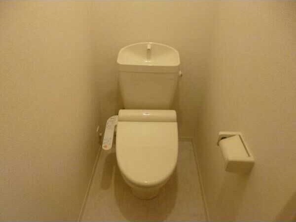 ローズタウンIIIの物件内観写真