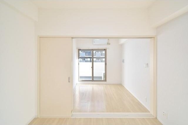 ルクレ新大阪レジデンスの物件内観写真