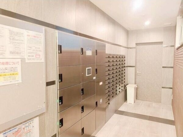 フォーリアライズ梅田レーベンの物件内観写真