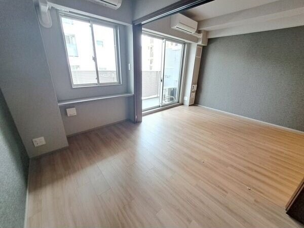 スプランディッド江坂IIIの物件内観写真