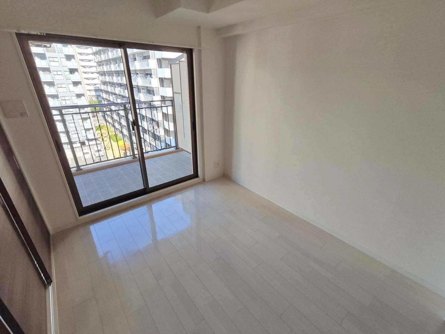 Luxe新大阪Iの物件内観写真