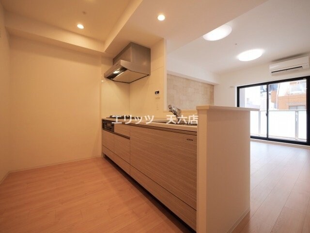 CREST COURT DOSHINの物件内観写真