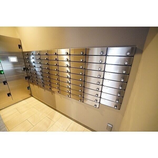 スペーシア江坂広芝町の物件内観写真