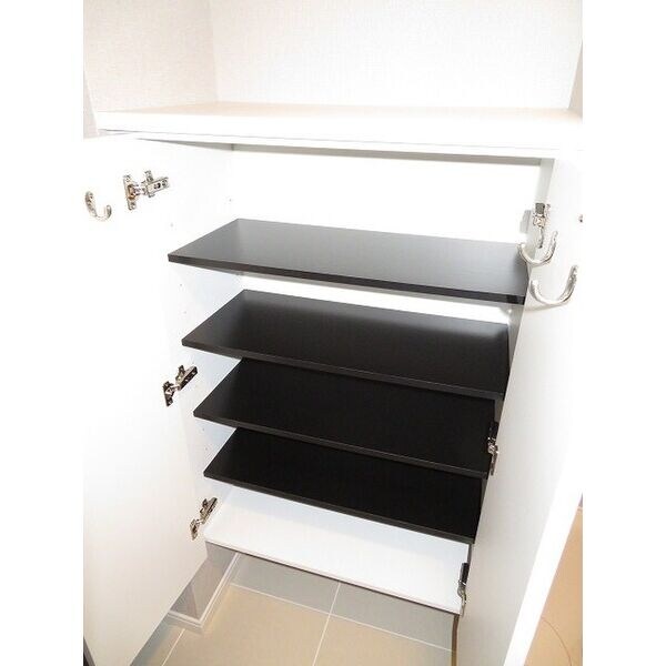 スペーシア江坂広芝町の物件内観写真