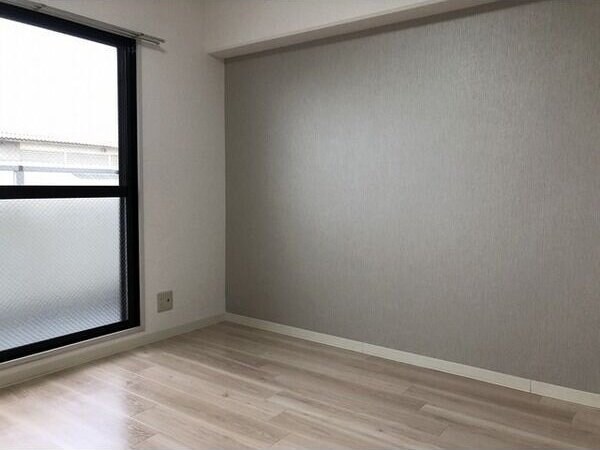 日の出プラザ1号館の物件内観写真