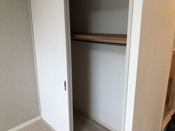 日の出プラザ1号館の物件内観写真