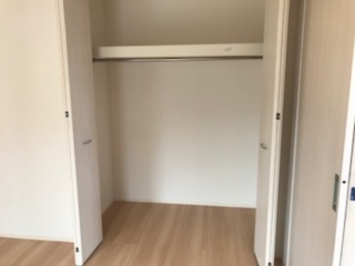 セレナ 710の物件内観写真