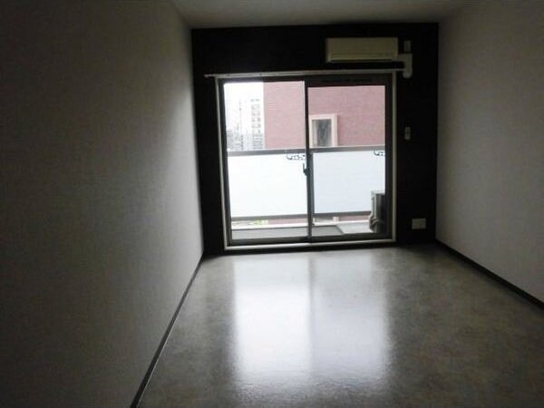 CITY SPIRE北梅田の物件内観写真