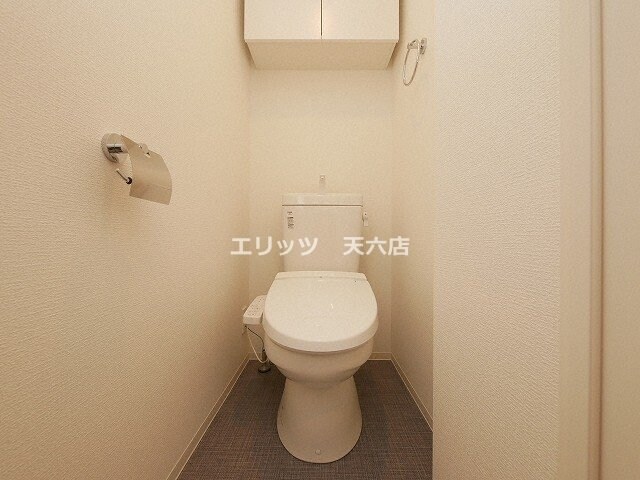 セレニテ中崎町リアンの物件内観写真