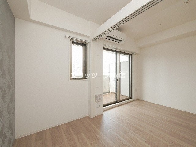 セレニテ中崎町リアンの物件内観写真