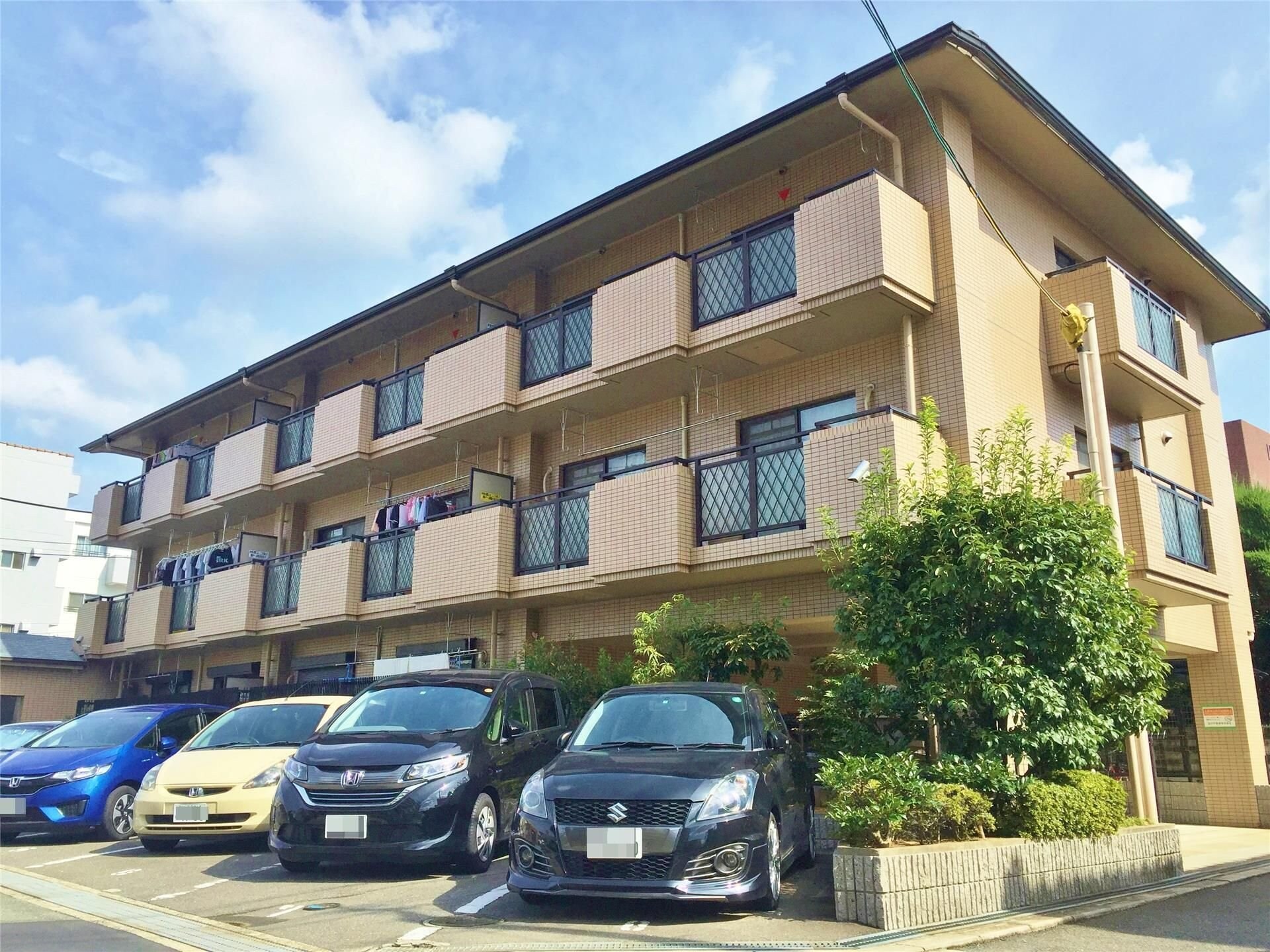 リバーサイドホームの物件外観写真