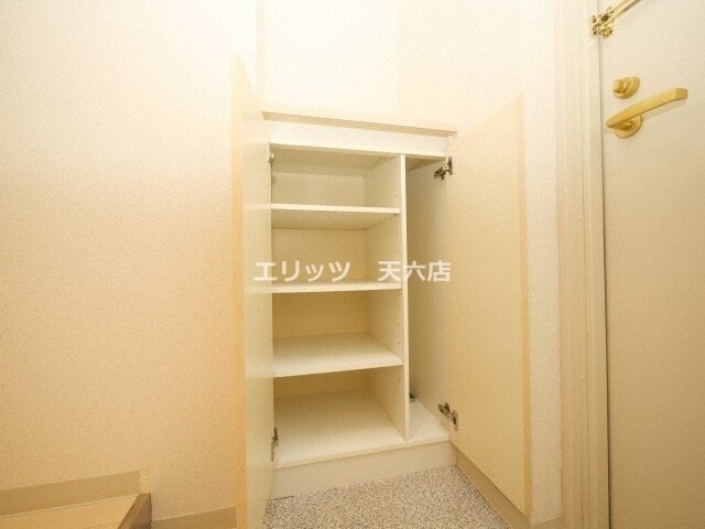 superbe ESAKAの物件内観写真