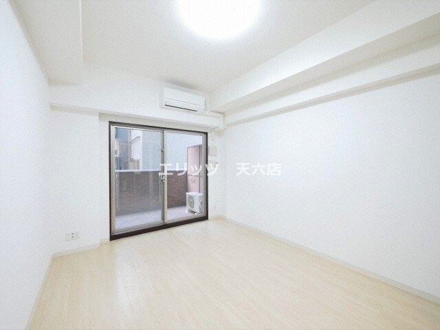 グランシス江坂の物件内観写真