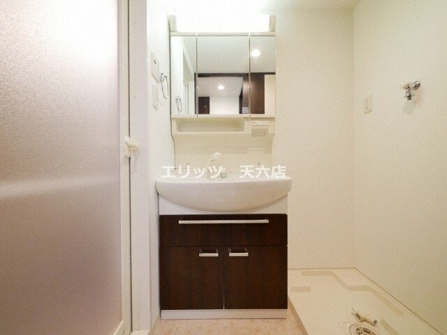 グランシス江坂の物件内観写真