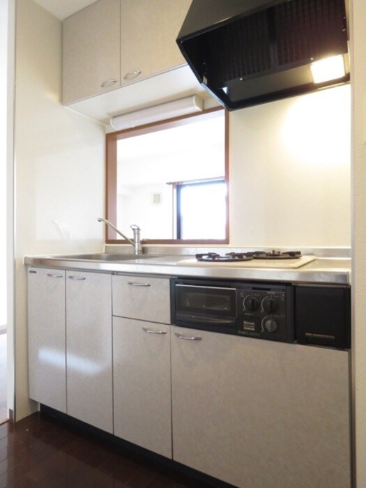 ラトゥール江坂の物件内観写真