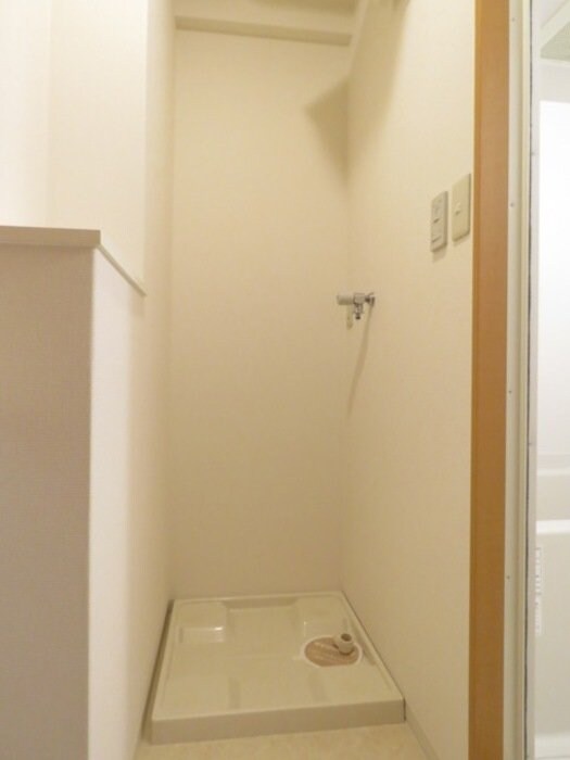 ラトゥール江坂の物件内観写真