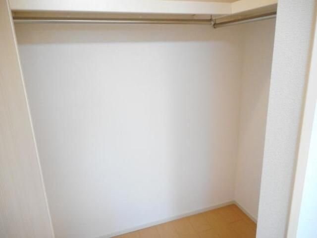 ブルックサイド摂津の物件内観写真