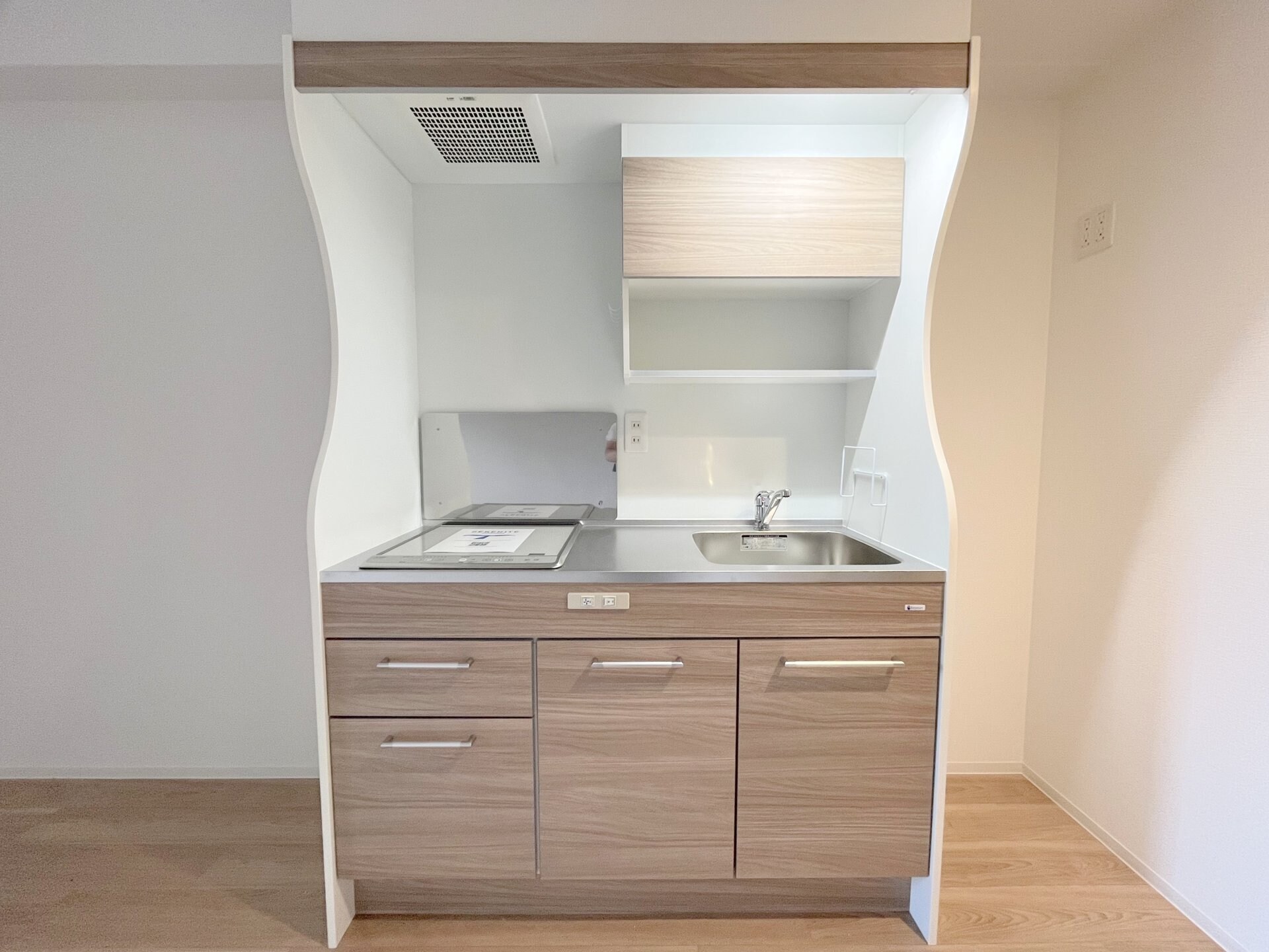 セレニテ江坂ミラクの物件内観写真