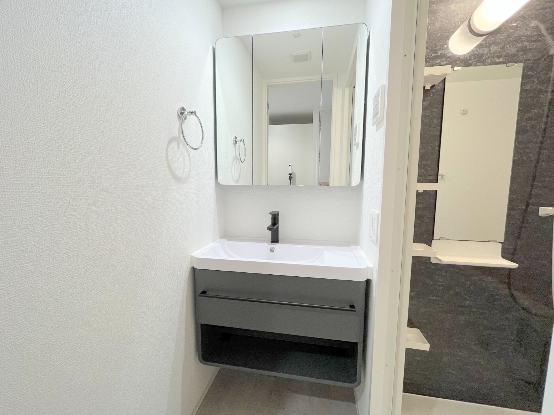 セレニテ江坂ミラクの物件内観写真