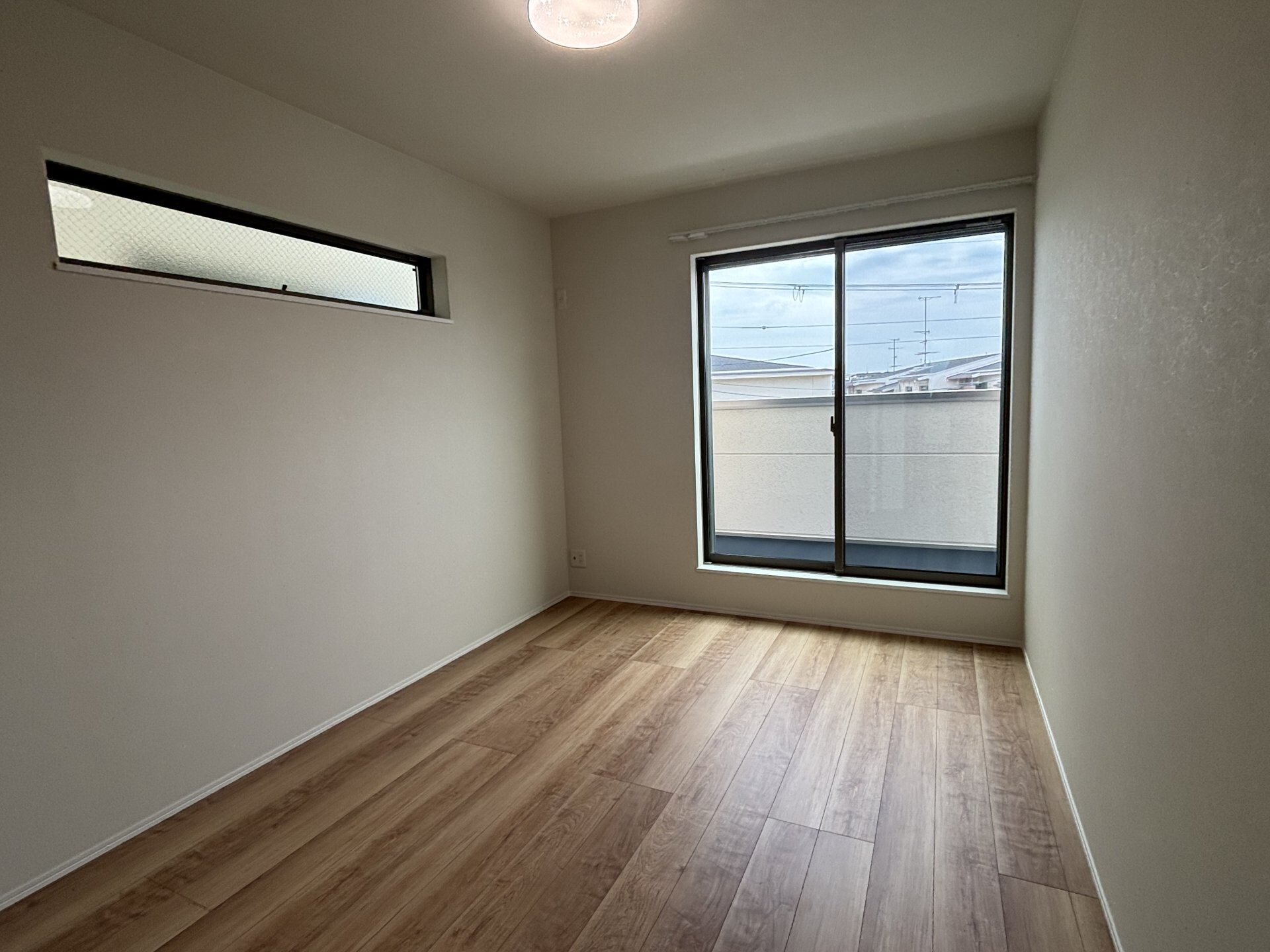 ファミリエ津之江D棟の物件内観写真