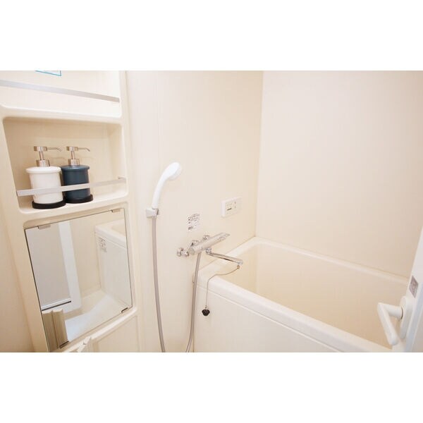 アスール江坂の物件内観写真