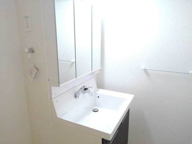 パインルーツIIIの物件内観写真