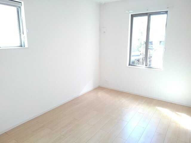 パインルーツIIIの物件内観写真