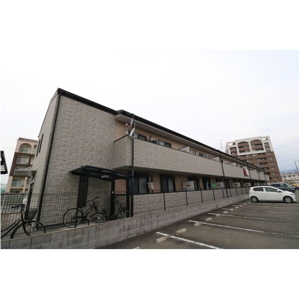 アンプルールフェールハンナハンナの物件外観写真