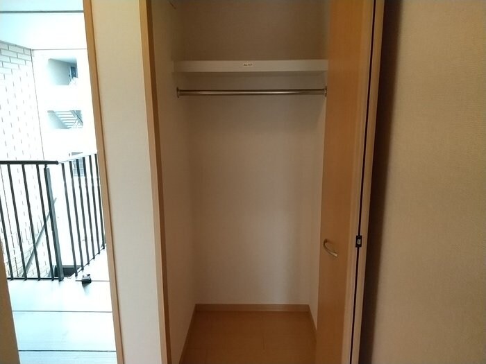 クロスロードA棟の物件内観写真