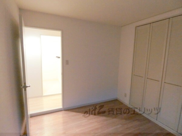 ラジュニール春日丘の物件内観写真