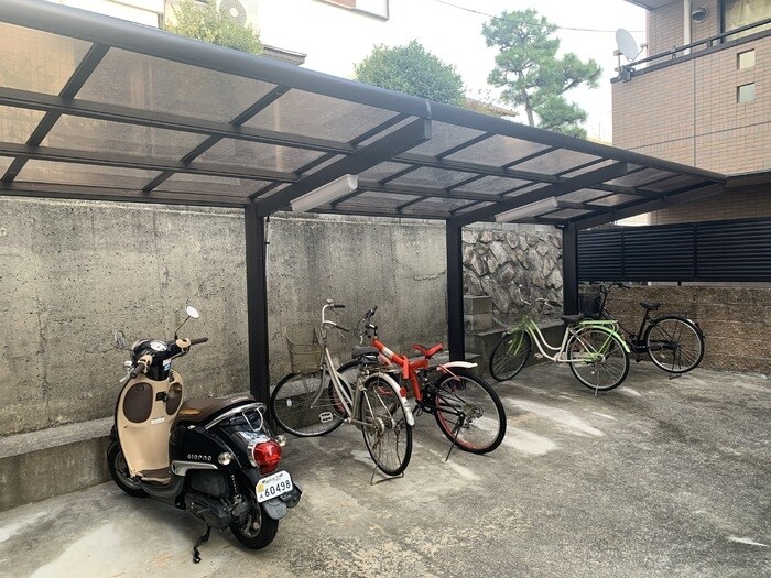 ラトゥール江坂の物件内観写真