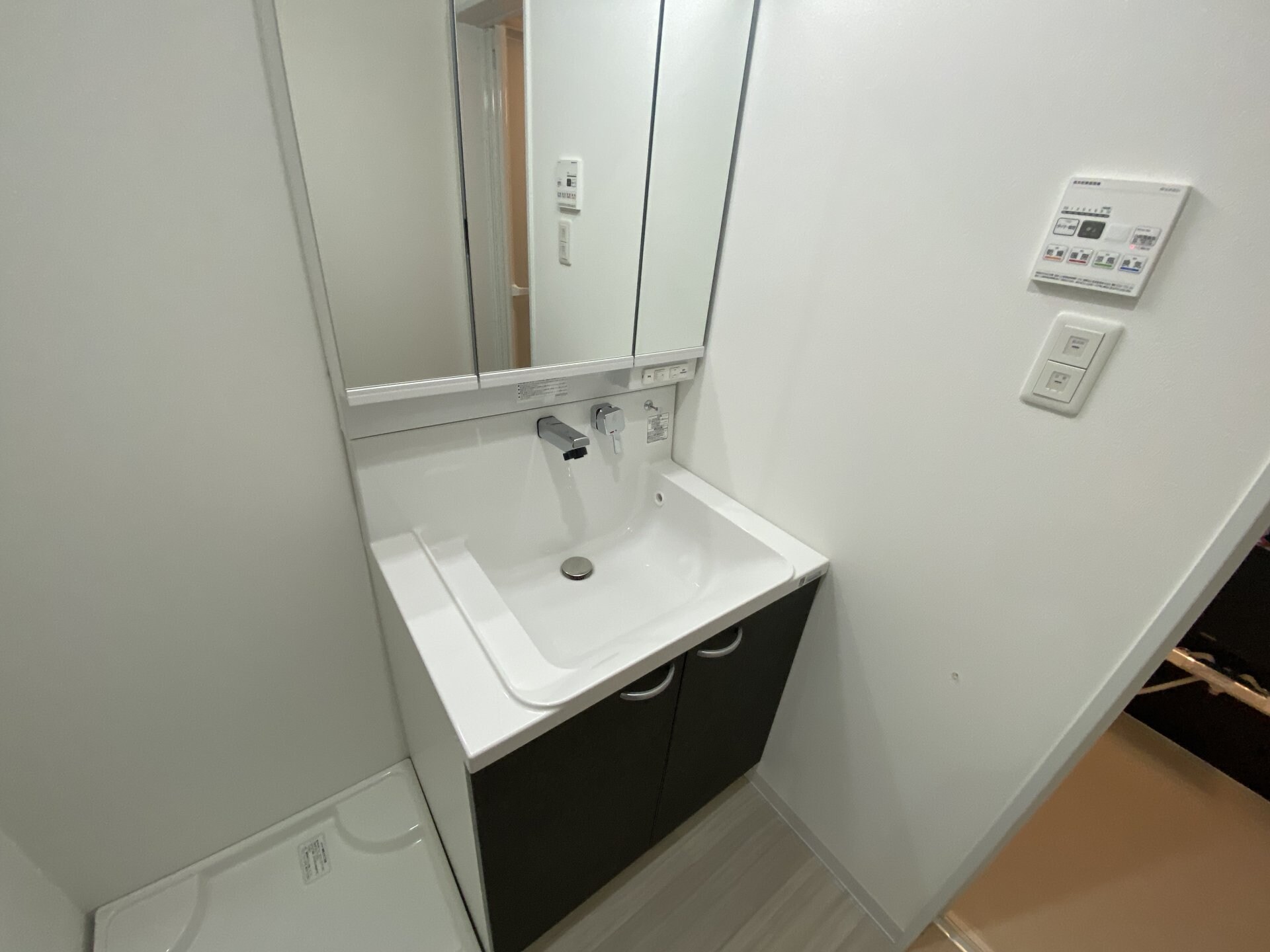 エテルナコート総持寺の物件内観写真