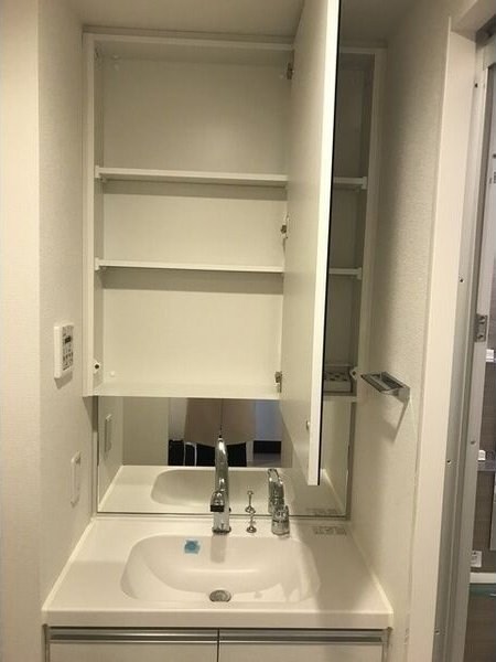 コンフォリア江坂の物件内観写真