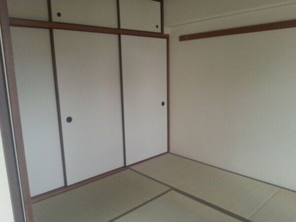 グリースシャトー桃山台の物件内観写真