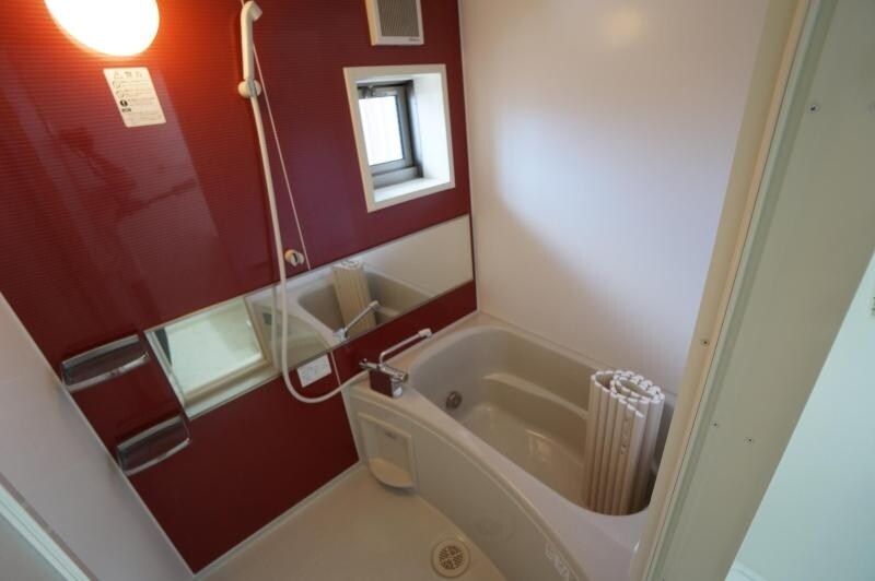 ローズタウンIIIの物件内観写真