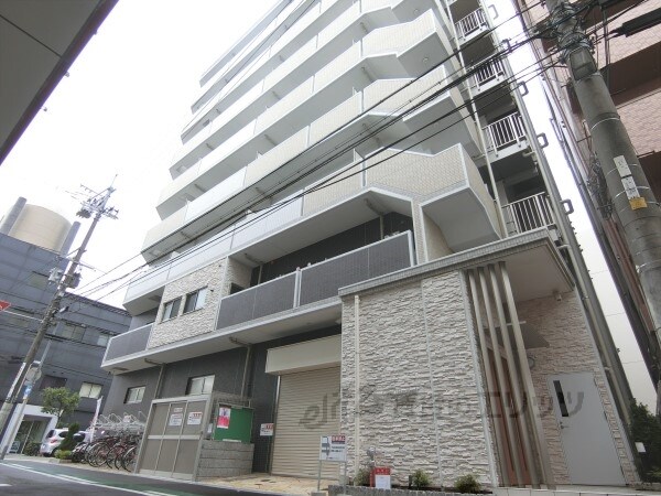 クリント ブライアントの物件外観写真