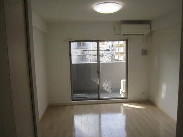 ラクラス新大阪の物件内観写真