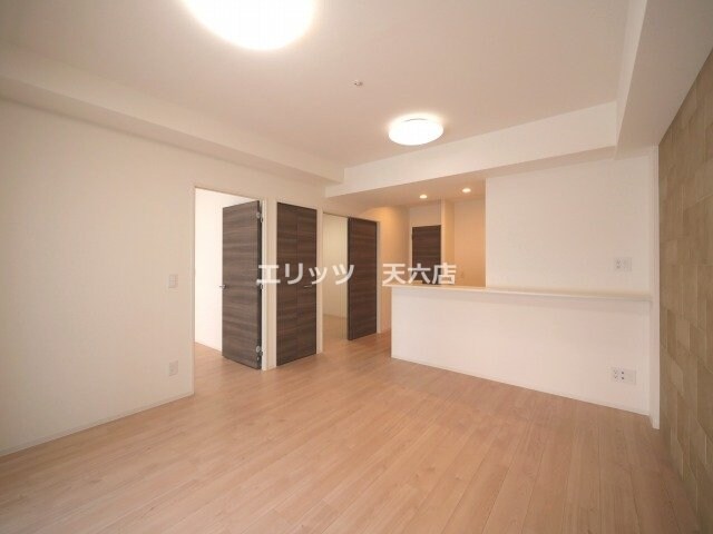 CREST COURT DOSHINの物件内観写真