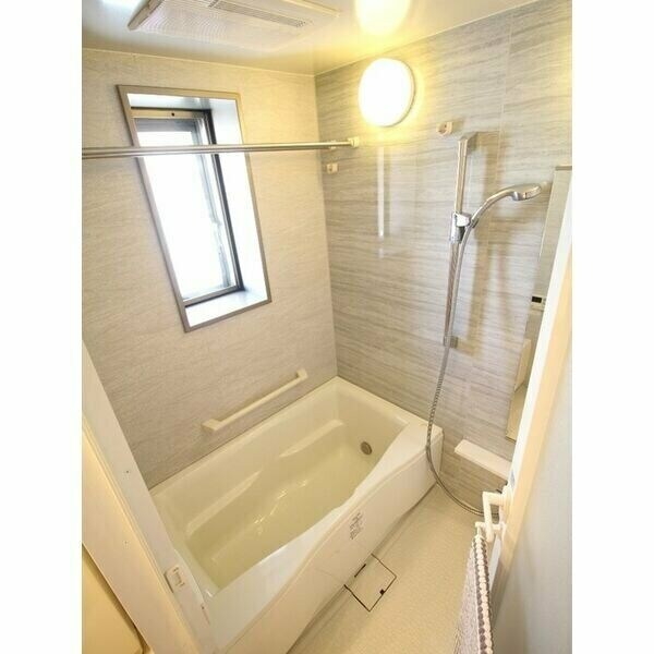 セイル江坂公園の物件内観写真