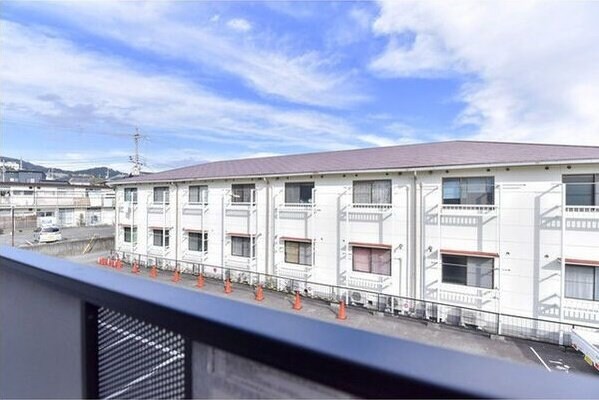 アゼリアコートの物件内観写真