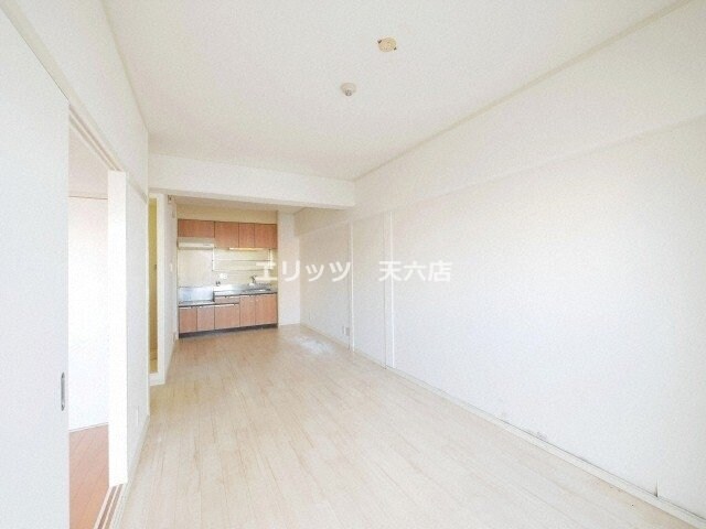 サン・ホワイティ豊里の物件内観写真