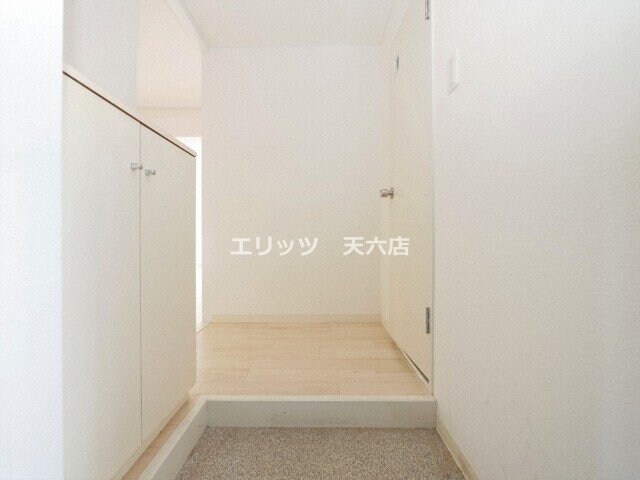 サン・ホワイティ豊里の物件内観写真