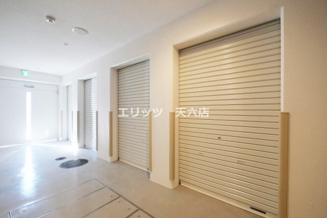 シーズンフラッツ梅田EASTの物件内観写真