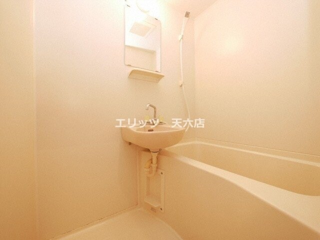 カンタル新大阪の物件内観写真