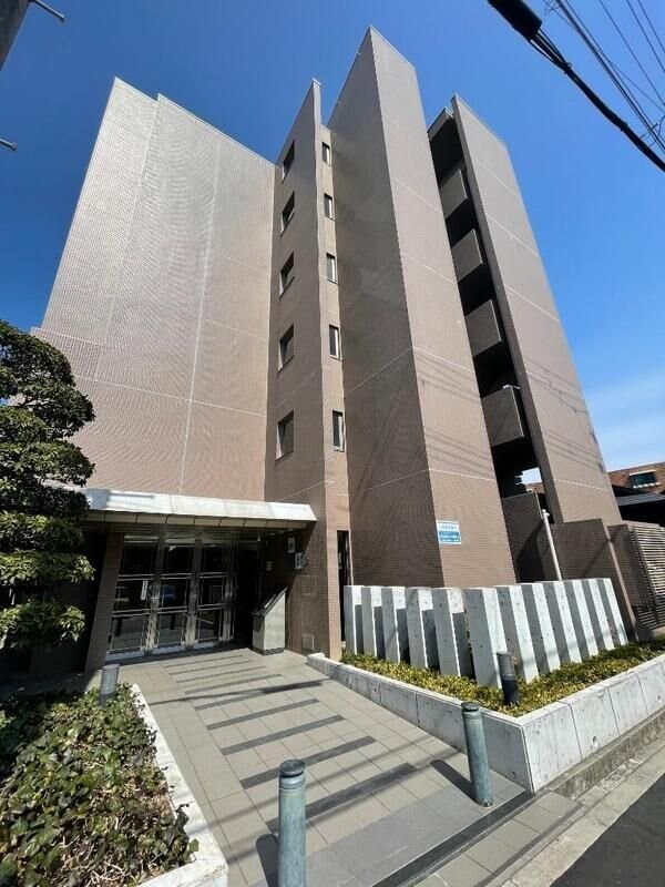 パレ上新庄の物件外観写真