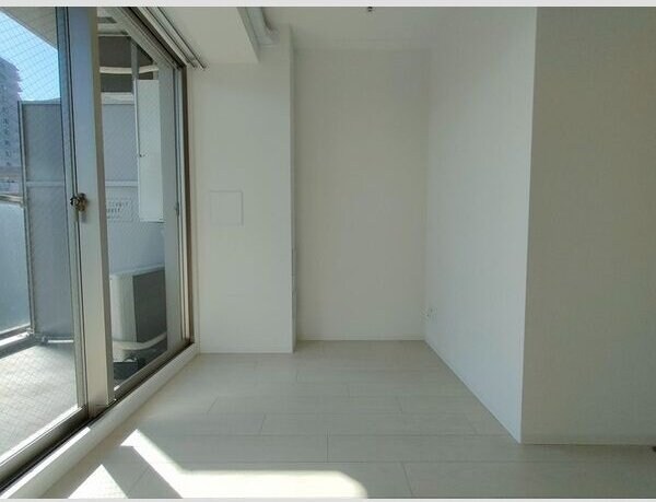 エスリード新大阪ザ・マークの物件内観写真