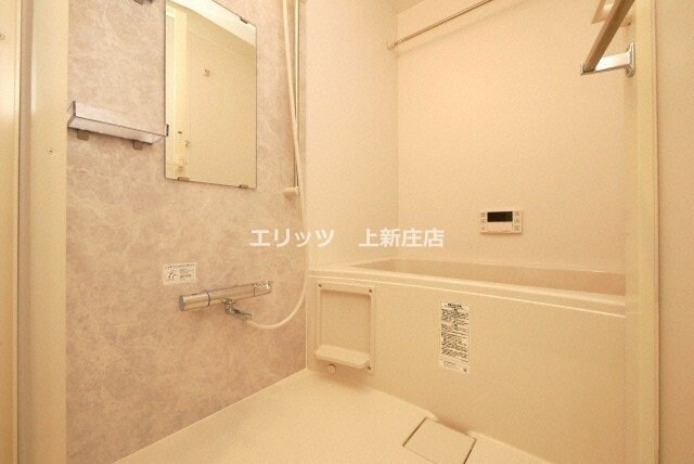 アヴェニール中崎の物件内観写真