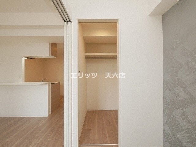 セレニテ中崎町リアンの物件内観写真