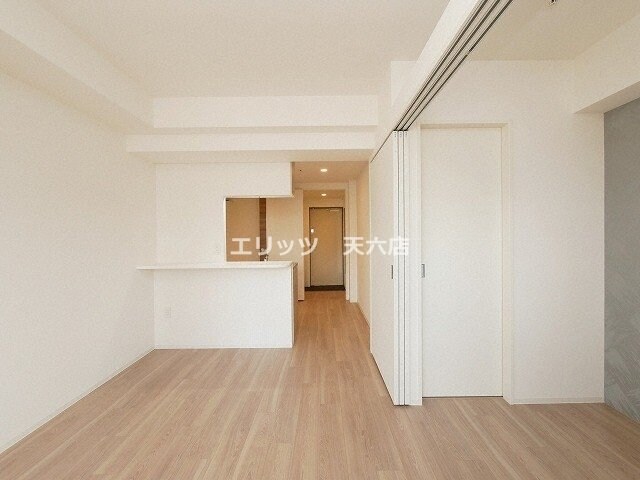 セレニテ中崎町リアンの物件内観写真