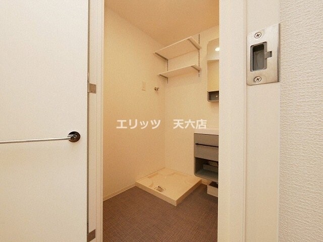 セレニテ中崎町リアンの物件内観写真